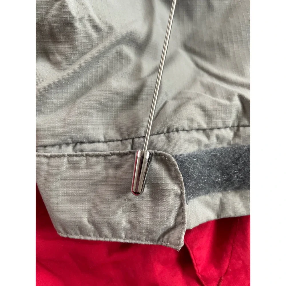 Helly Hansen Red Gray Waterproof Hooded Jacket Size Medium M Striped